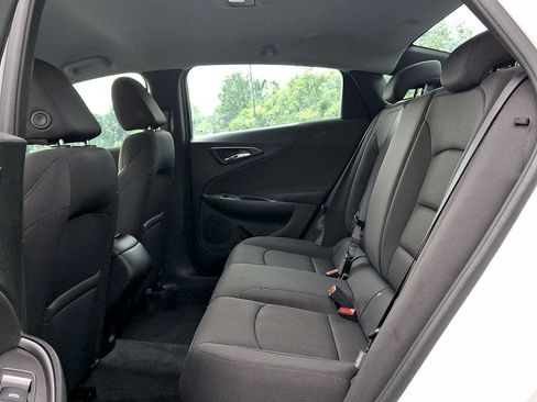 Used 2022 Chevrolet Malibu LS w/ Driver Confidence Package II FWD image 19