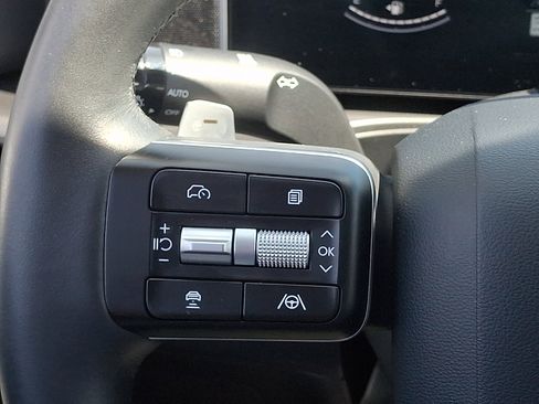 Used 2025 Hyundai Santa Fe SEL FWD image 20
