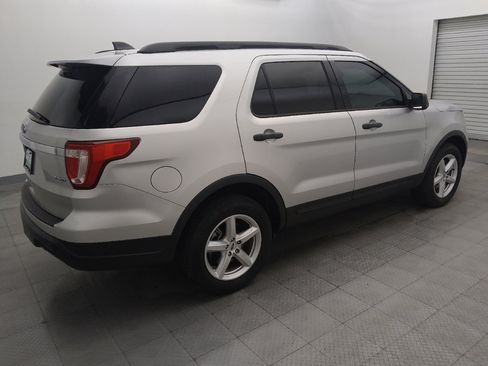 Used 2018 Ford Explorer 4WD image 10