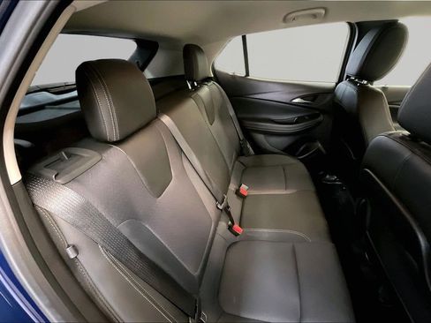 Used 2023 Buick Encore GX Preferred w/ Cold Weather Comfort Package AWD/4WD image 27