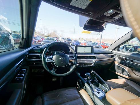 Used 2022 Kia Telluride SX w/ SX Prestige Package AWD/4WD image 14