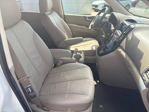Used 2011 Kia Sedona EX w/ Luxury Pkg FWD image 17