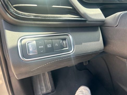 Used 2025 Buick Enclave Preferred FWD image 15