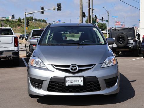 Used 2010 MAZDA MAZDA5 Sport FWD image 2