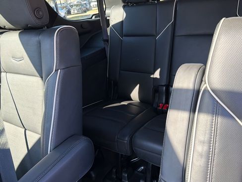 Used 2023 Cadillac Escalade Sport image 17