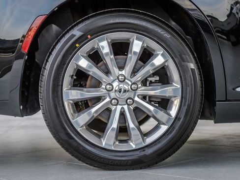 Used 2020 Chrysler 300 Limited image 14