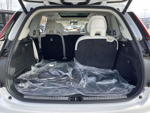 New 2026 Volvo XC90 B6 Ultra image 30
