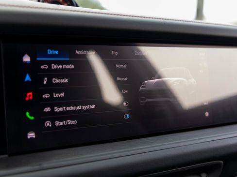 New 2026 Porsche Cayenne GTS image 34