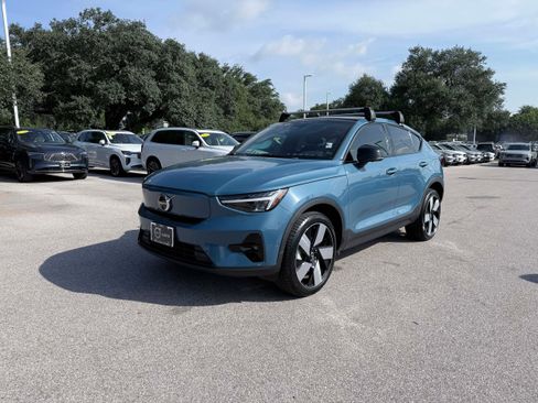 Certified 2023 Volvo C40 P8 Recharge Plus w/ Climate Package AWD/4WD image 2