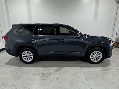 Used 2024 Toyota Grand Highlander AWD image 21