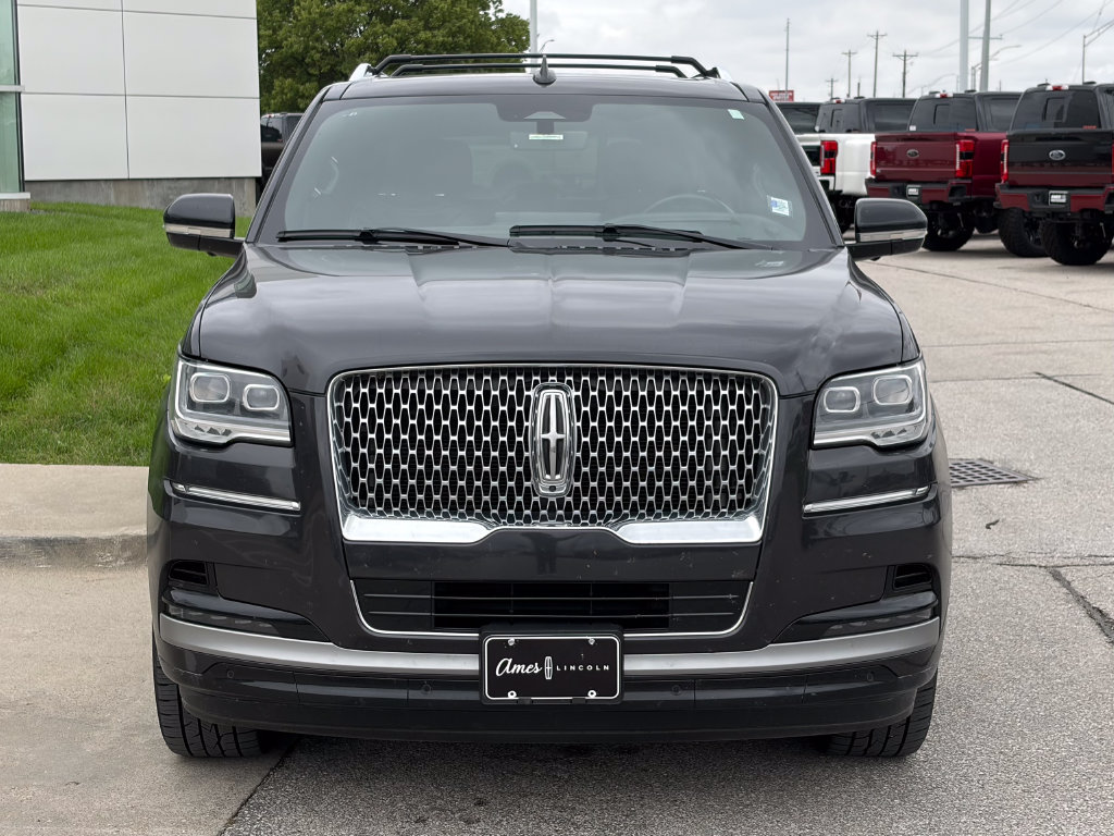Used 2024 Lincoln Navigator L Reserve AWD/4WD image 8