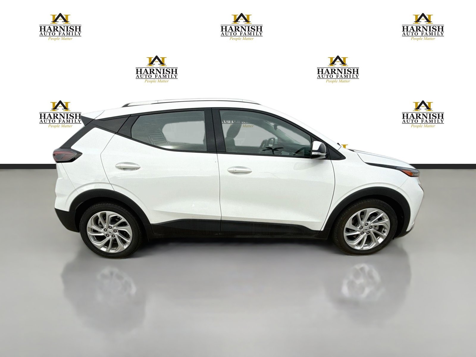 Used 2023 Chevrolet Bolt EUV LT w/ Driver Confidence Package FWD image 6