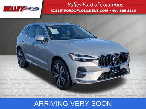 Used 2023 Volvo XC60 B6 Ultimate w/ Climate Package image 1