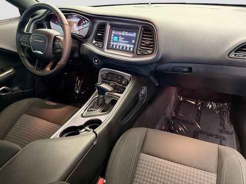 Used 2018 Dodge Challenger SXT w/ Blacktop Package RWD image 12