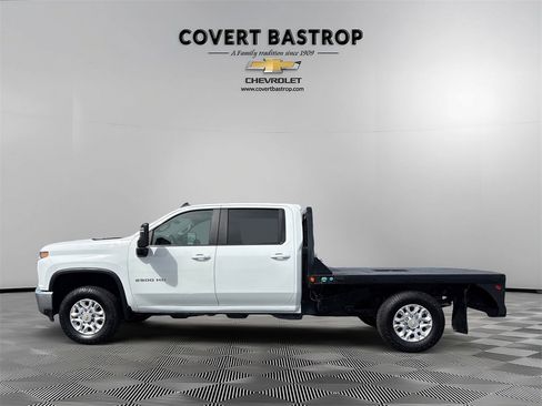 Used 2022 Chevrolet Silverado 2500 LT w/ Convenience Package image 3