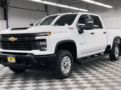 Used 2025 Chevrolet Silverado 2500 W/T w/ WT Convenience Package image 13