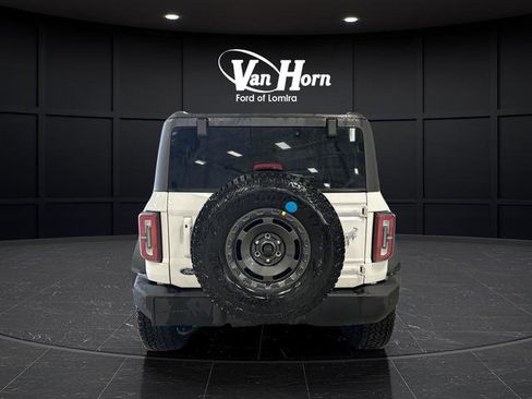 New 2025 Ford Bronco Outer Banks w/ Sasquatch Package image 13