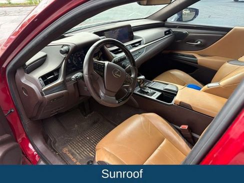 Used 2019 Lexus ES 350 Ultra Luxury w/ Accessory Package 2 FWD image 5