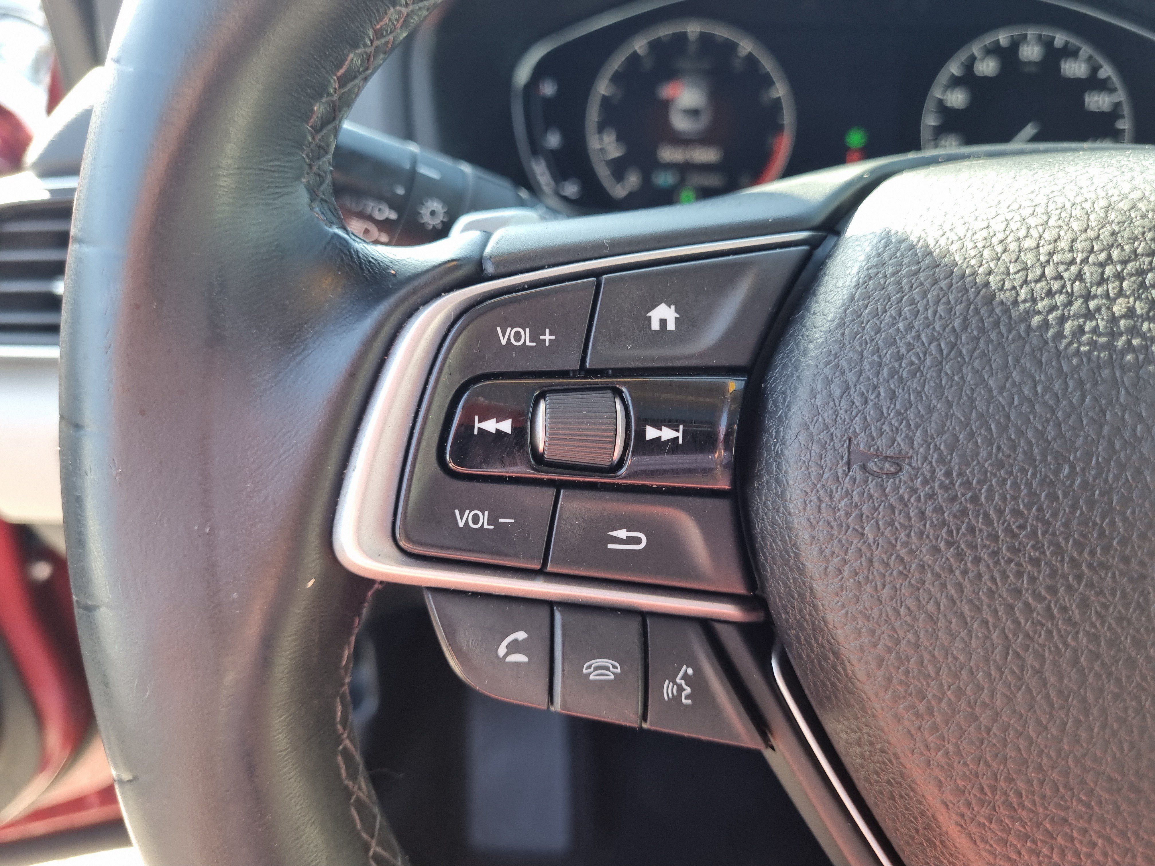 Used 2018 Honda Accord EX-L image 27
