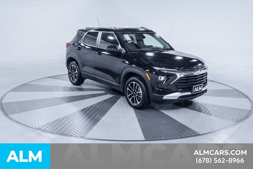 Used 2025 Chevrolet TrailBlazer LT AWD/4WD image 13