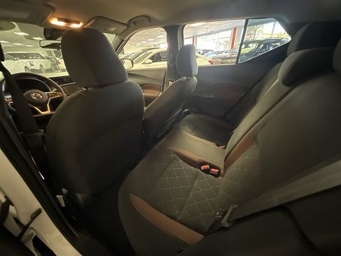 Used 2020 Nissan Kicks SR FWD image 26