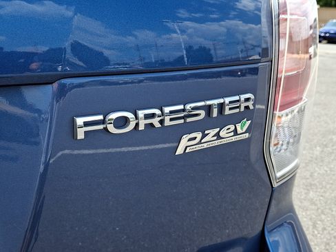 Used 2017 Subaru Forester 2.5i Premium AWD/4WD image 30