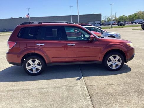 Used 2010 Subaru Forester 2.5X Premium AWD/4WD image 9