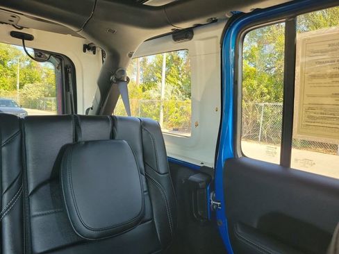 Used 2022 Jeep Wrangler Unlimited Sahara w/ Safety Group image 6