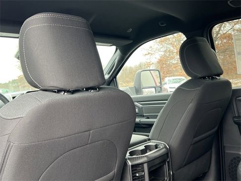 New 2026 RAM 2500 Big Horn image 32