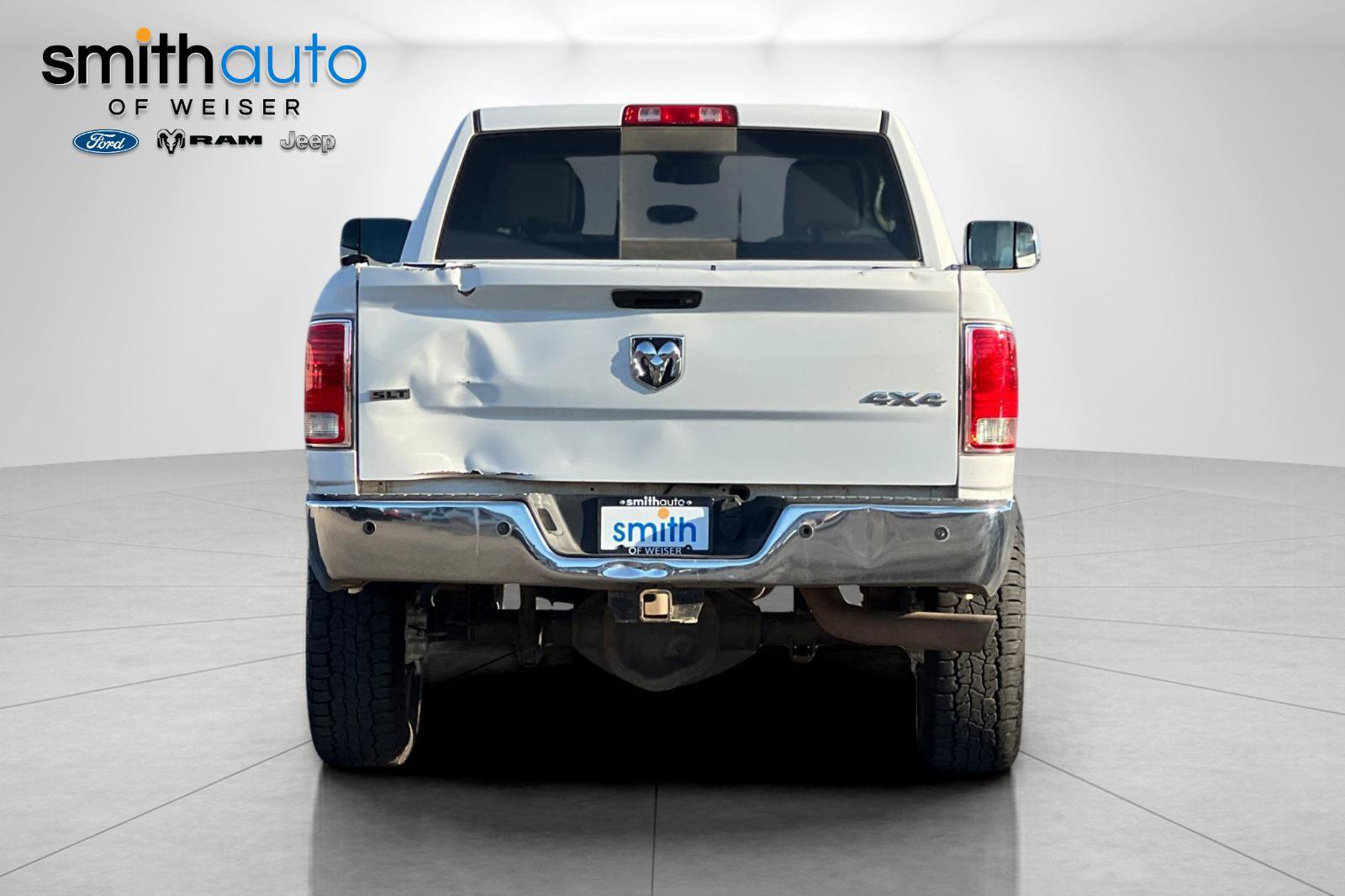 Used 2014 RAM 3500 Laramie w/ Convenience Group AWD/4WD image 5