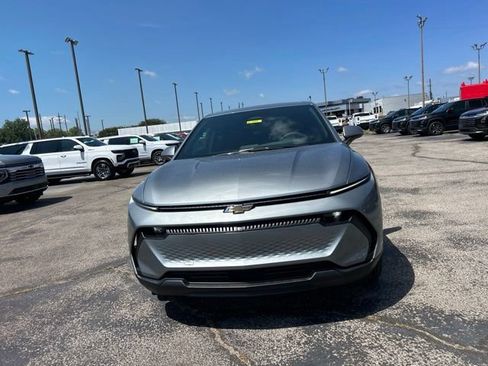 New 2026 Chevrolet Equinox EV LT FWD image 8