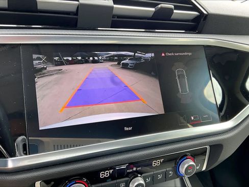 Used 2023 Audi Q3 2.0T Premium w/ Convenience Package image 26