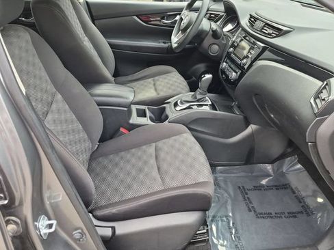 Used 2017 Nissan Rogue Sport SV AWD/4WD image 29
