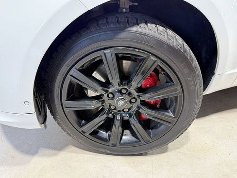 Used 2020 Land Rover Range Rover Sport HSE Dynamic AWD/4WD image 2