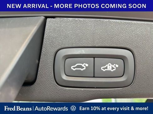Used 2023 Volvo XC60 B5 Plus w/ Climate Package AWD/4WD image 9
