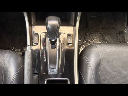 Certified 2017 Honda Accord EX-L image 24