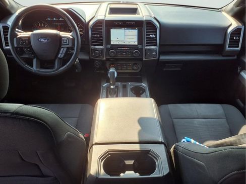 Used 2017 Ford F150 XLT w/ Equipment Group 302A Luxury AWD/4WD image 12