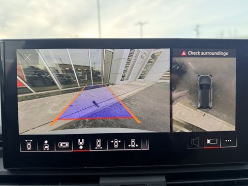 Certified 2023 Audi Q5 e Premium Plus w/ Premium Plus Package image 35