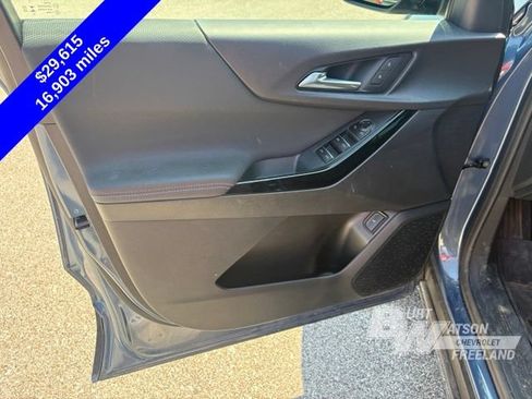 Used 2025 Chevrolet Equinox RS FWD image 10
