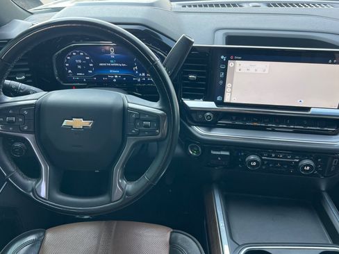 Used 2024 Chevrolet Silverado 2500 High Country w/ Technology Package image 15