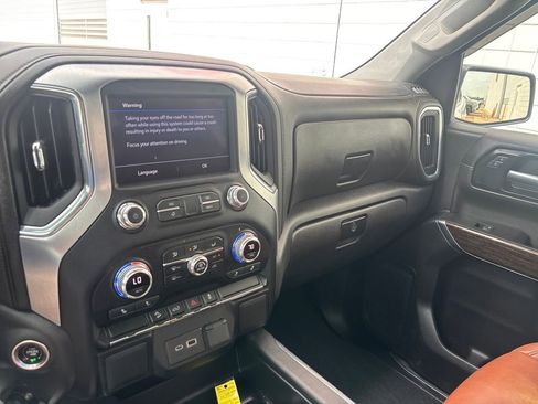 Used 2022 GMC Sierra 1500 Elevation w/ X31 Off-Road Package image 13