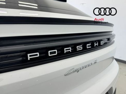 Used 2025 Porsche Cayenne S AWD/4WD image 11