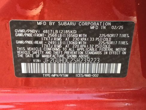 Used 2025 Subaru Crosstrek 2.0i Premium image 3