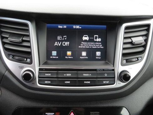 Used 2018 Hyundai Tucson Sport image 21