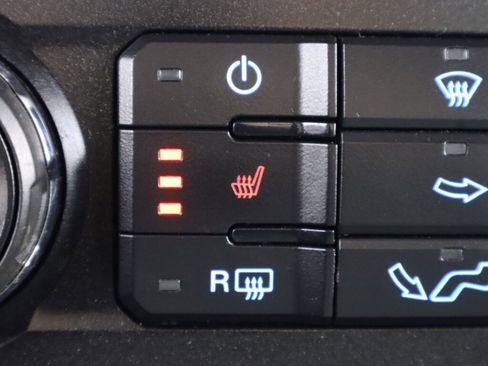 Used 2018 Ford F150 XLT w/ Equipment Group 302A Luxury image 25