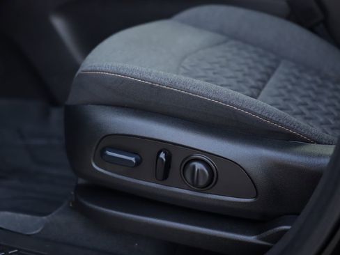 Used 2024 Chevrolet Equinox LT w/ LPO, Floor Liner Package image 19