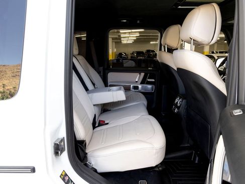 Used 2024 Mercedes-Benz G 550 image 23