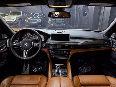 Used 2015 BMW X5 M image 20