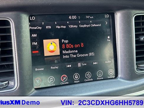 Used 2017 Dodge Charger SXT image 26