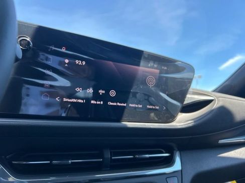 New 2026 Buick Envista Preferred w/ Convenience I Package FWD image 24